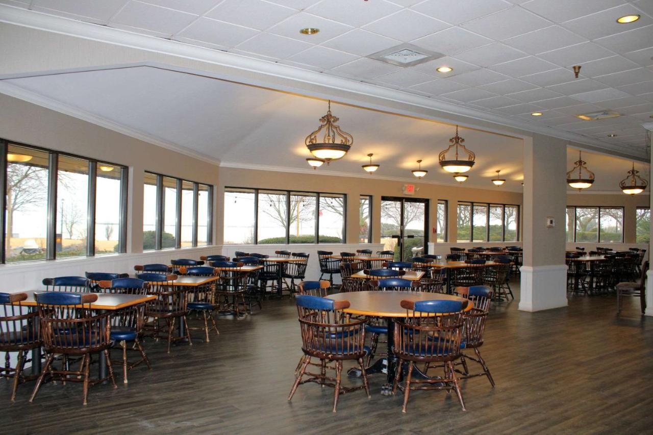 The Inn On Maritime Bay, Ascend Hotel Collection Manitowoc Exterior foto